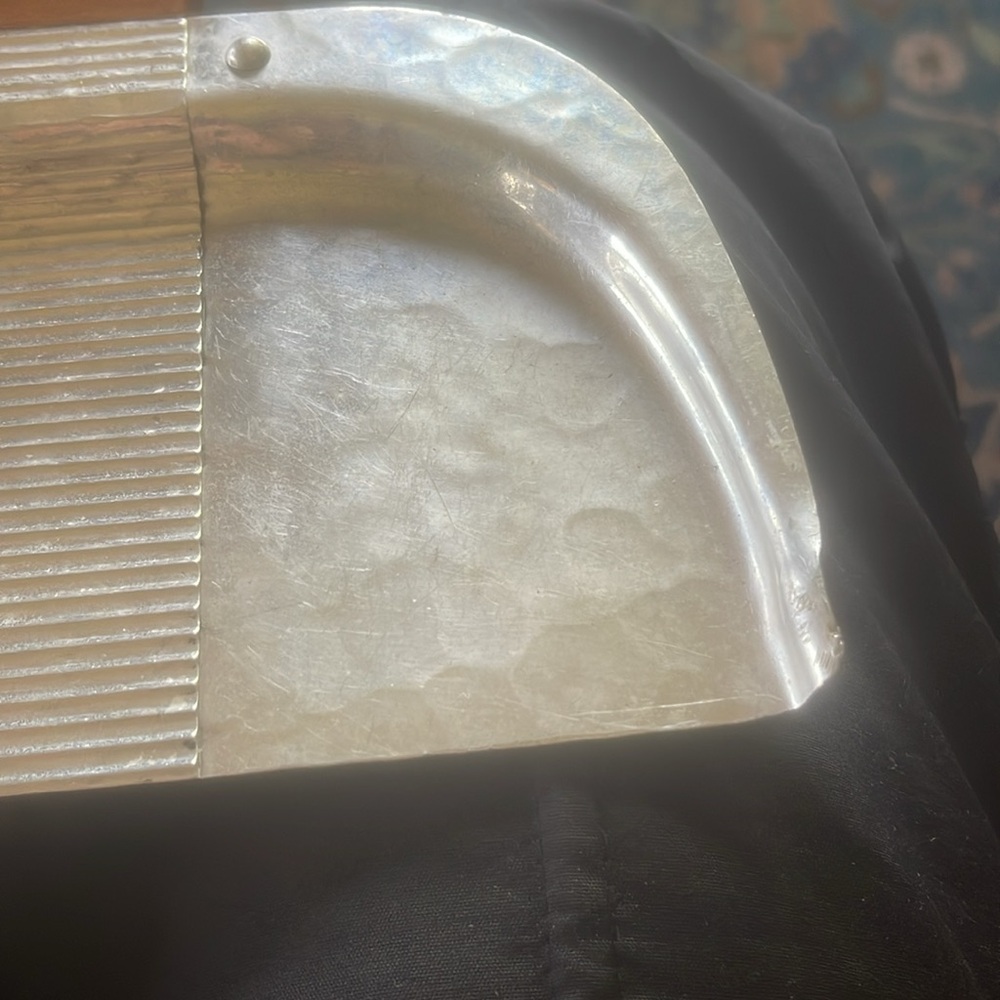 “Silent butler”. Antique table crumber with horsehair brush. - Picture 3 of 3